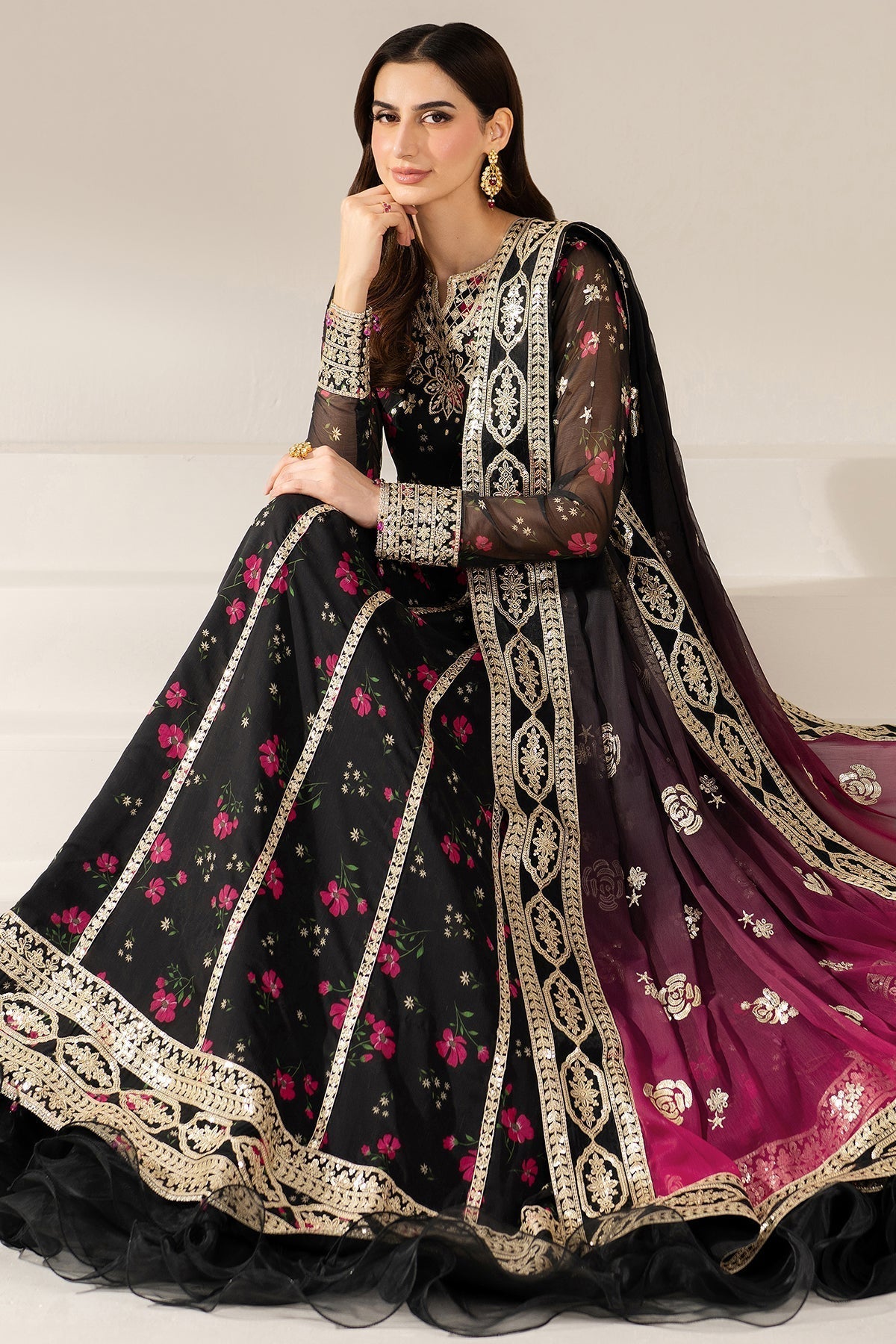 Farasha – Fuchsia Night Style