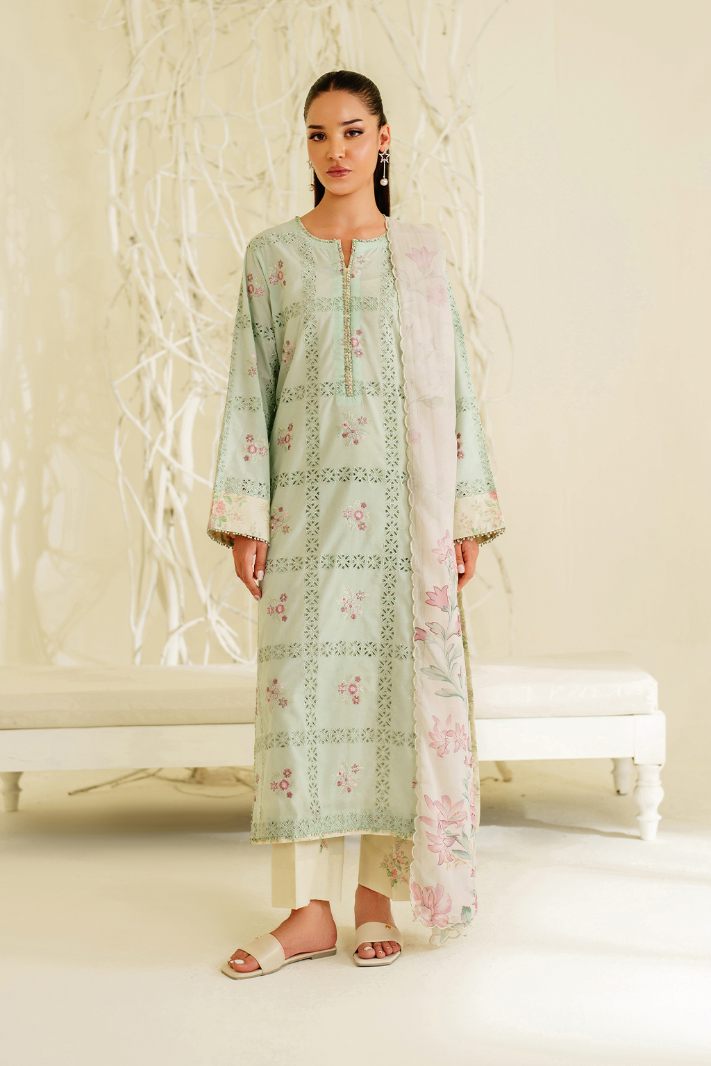 UE-531 Printed Lawn