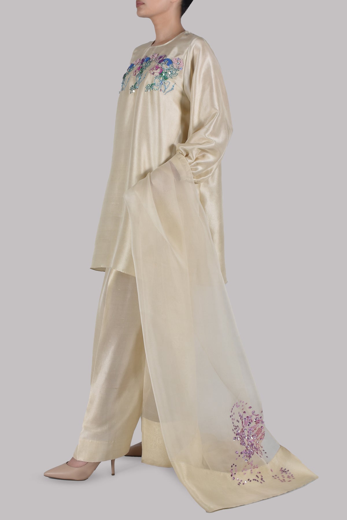 Lamb’s Wool Embellished Raw Silk Set