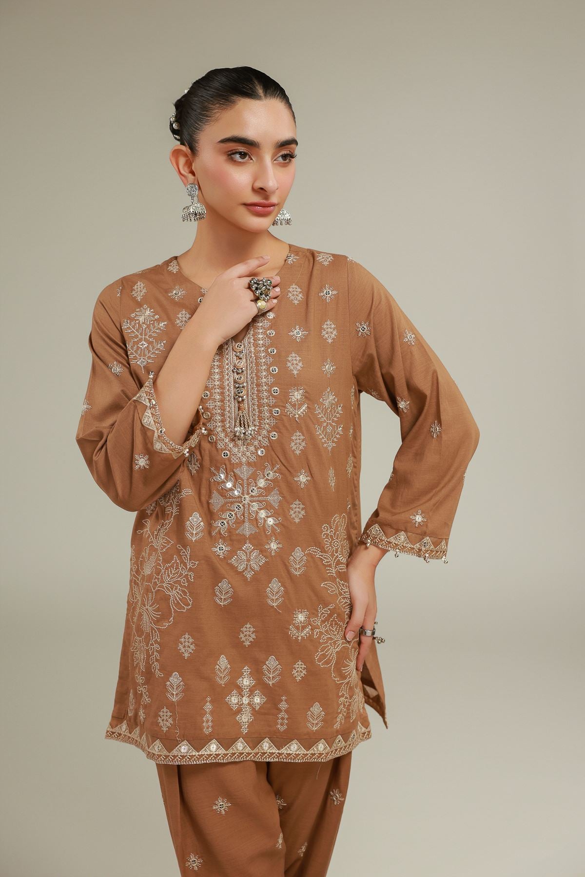 Geometric Threadwork Kurta