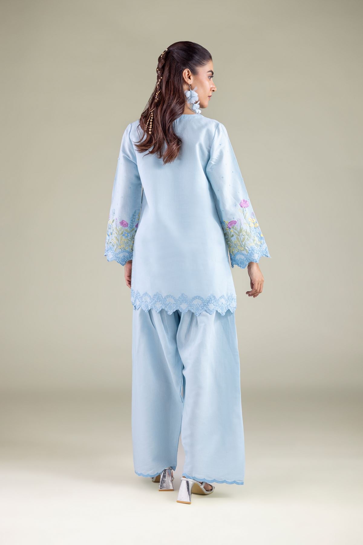 Floral Thread Kurta