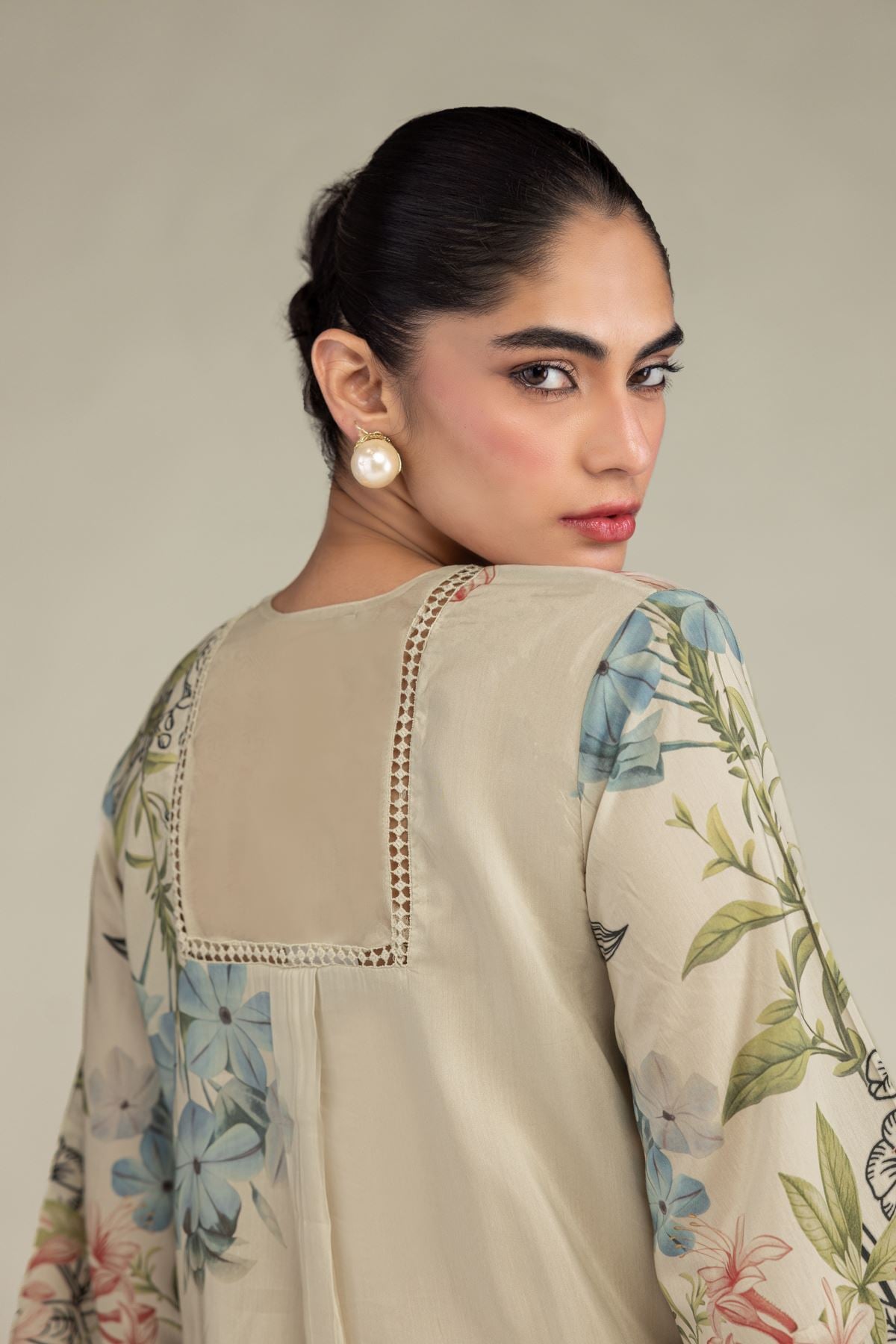Floral Embroidered Kurta