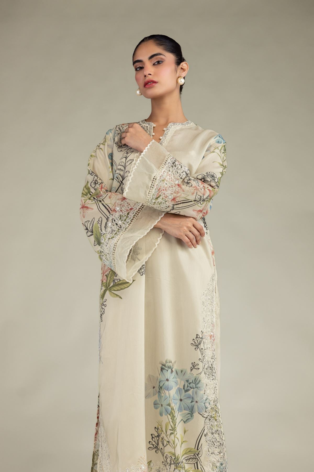 Floral Embroidered Kurta