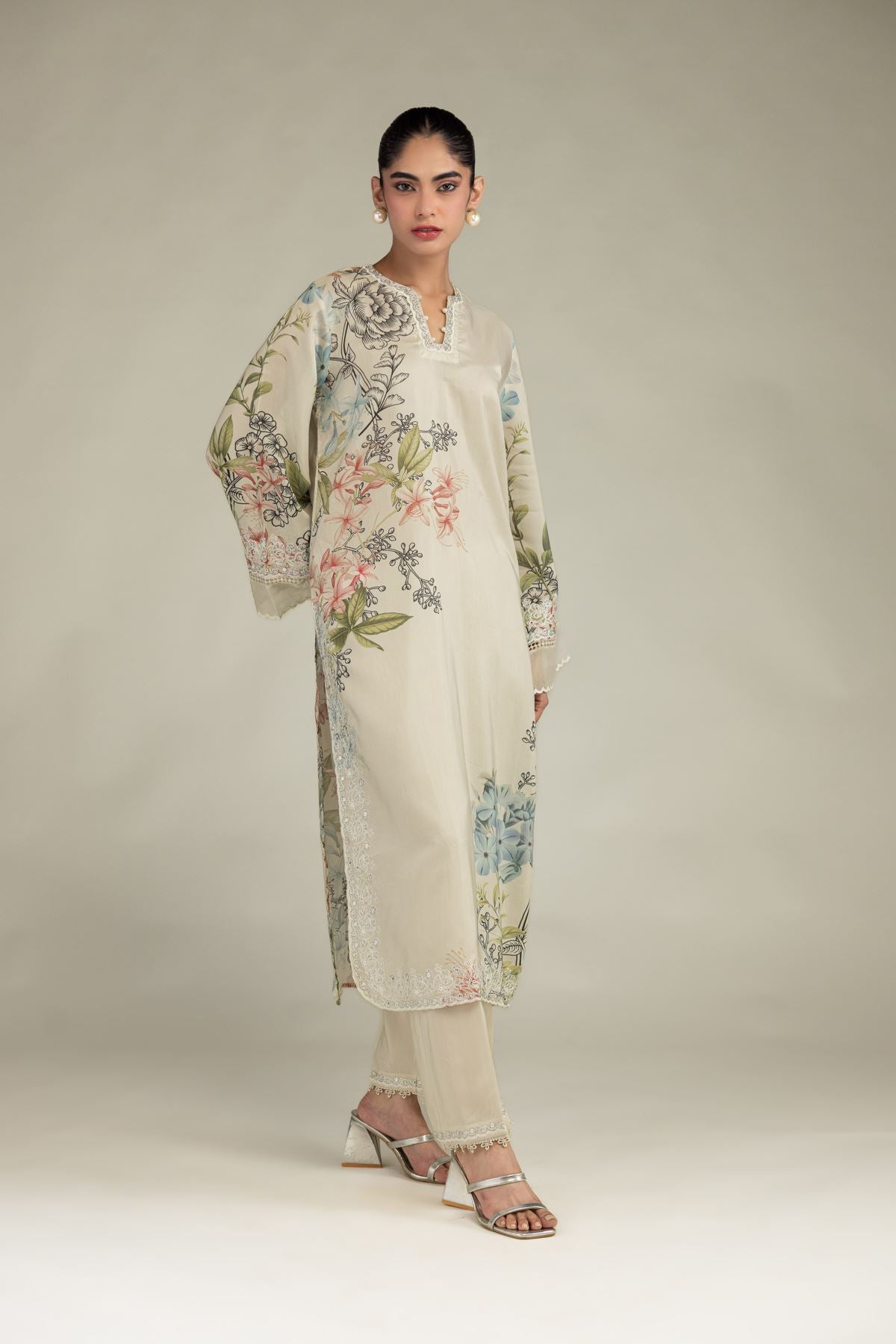 Floral Embroidered Kurta