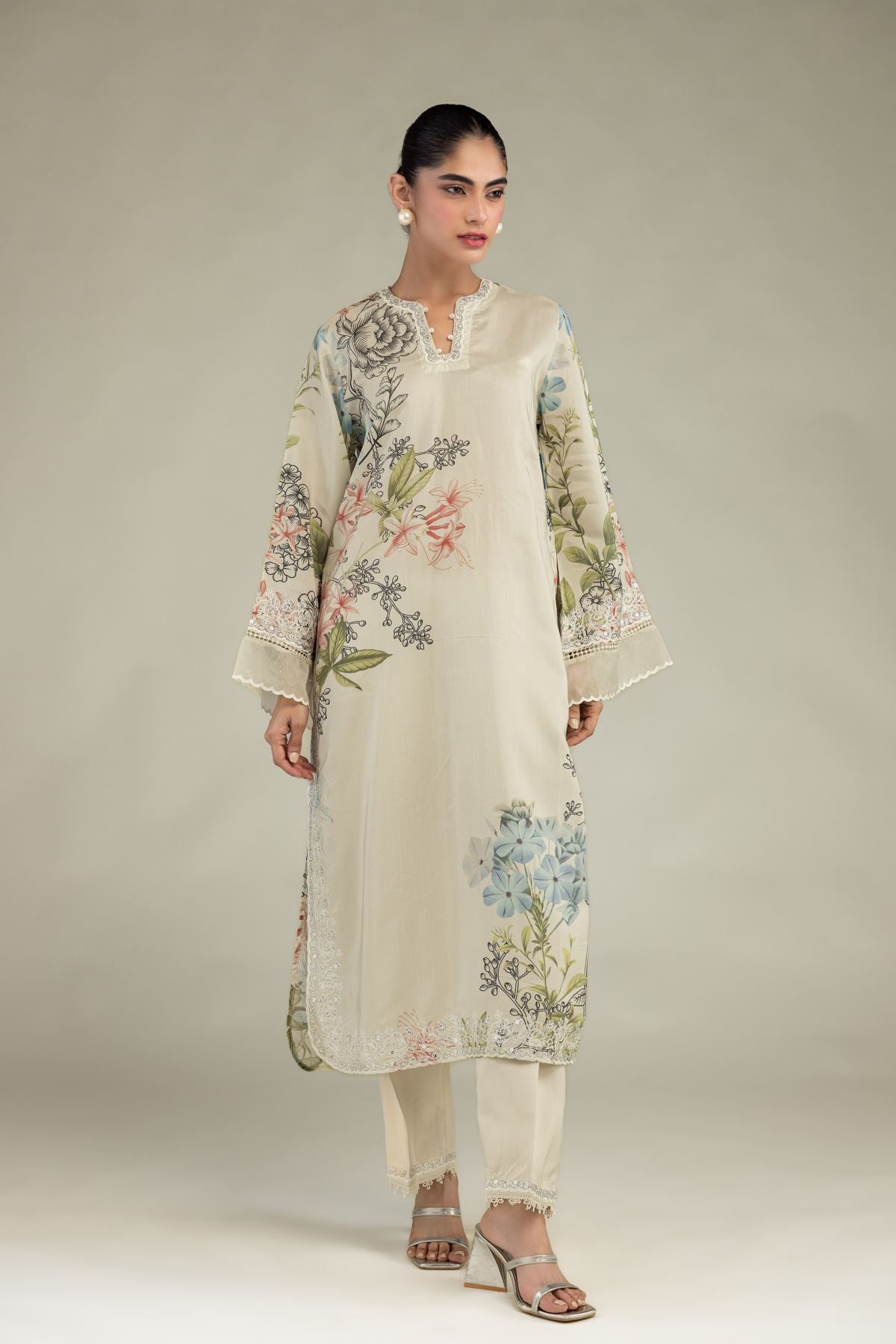 Floral Embroidered Kurta