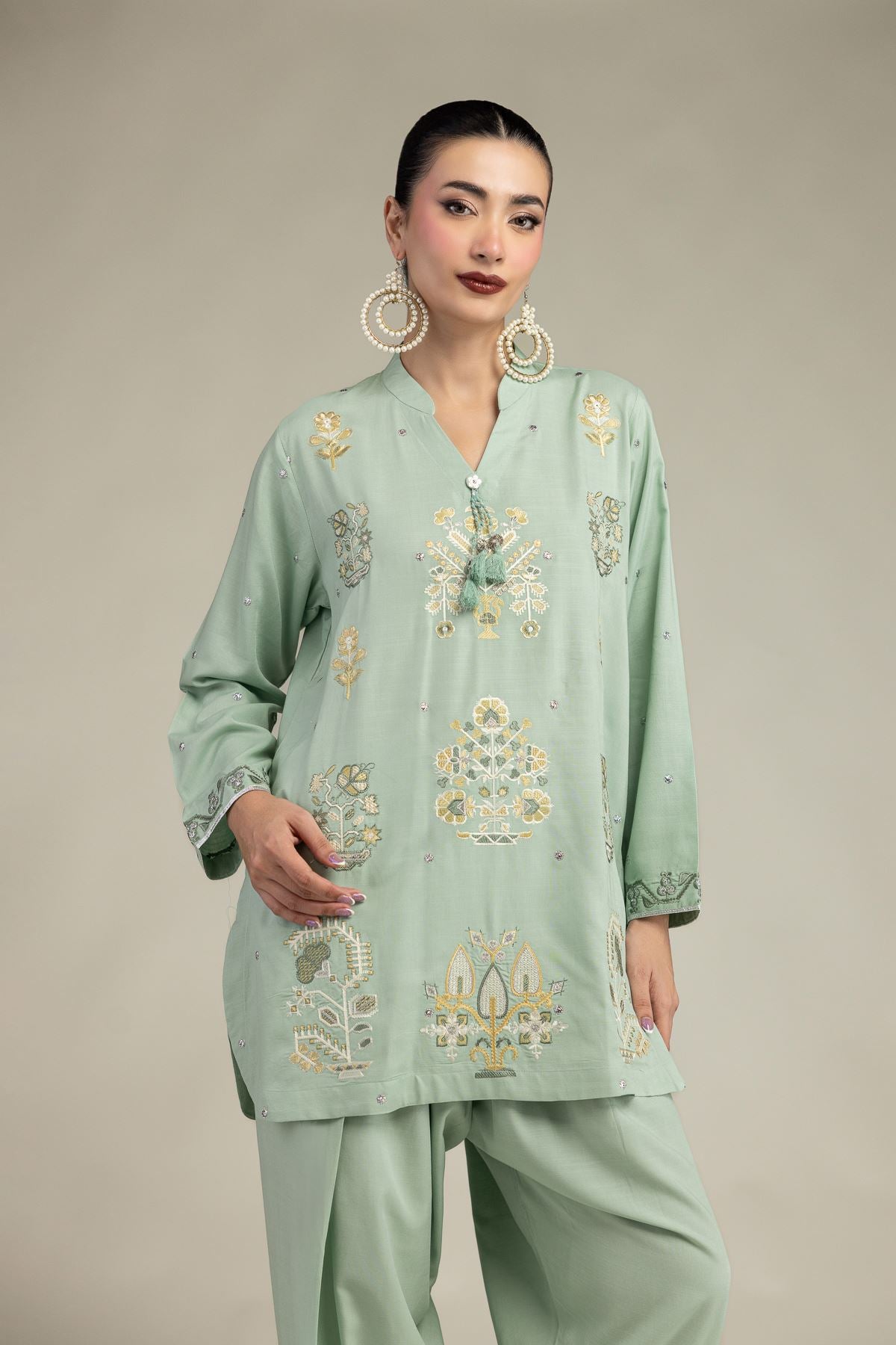 Floral Embroidered Kurta