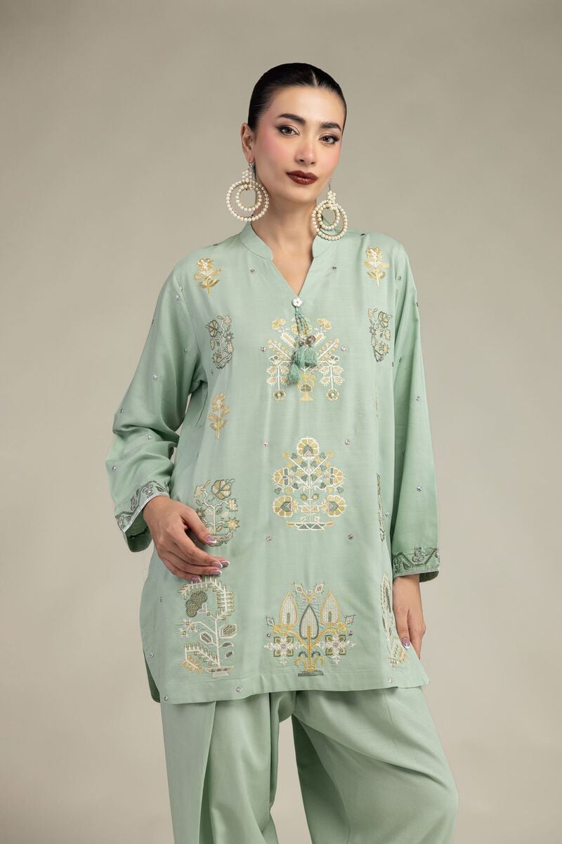 Floral Embroidered Kurta