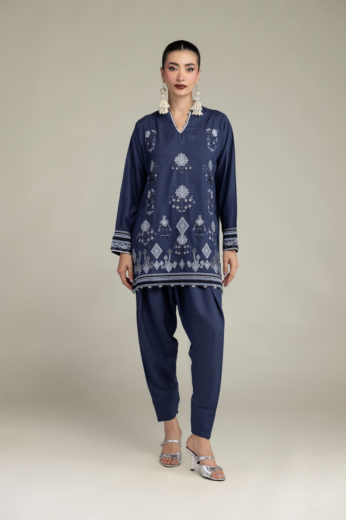 Floral V-Neck Kurta