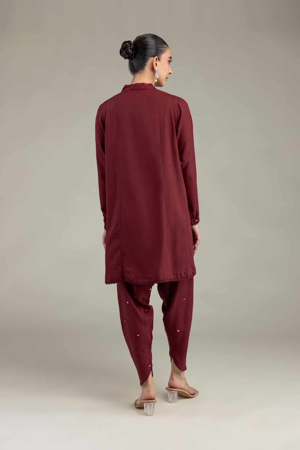 Maroon V-Neck Kurta