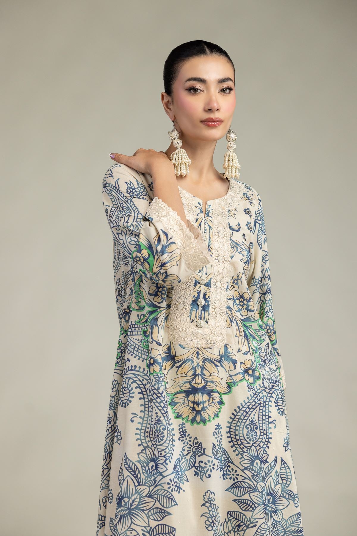 Floral Round-Neck Kurta