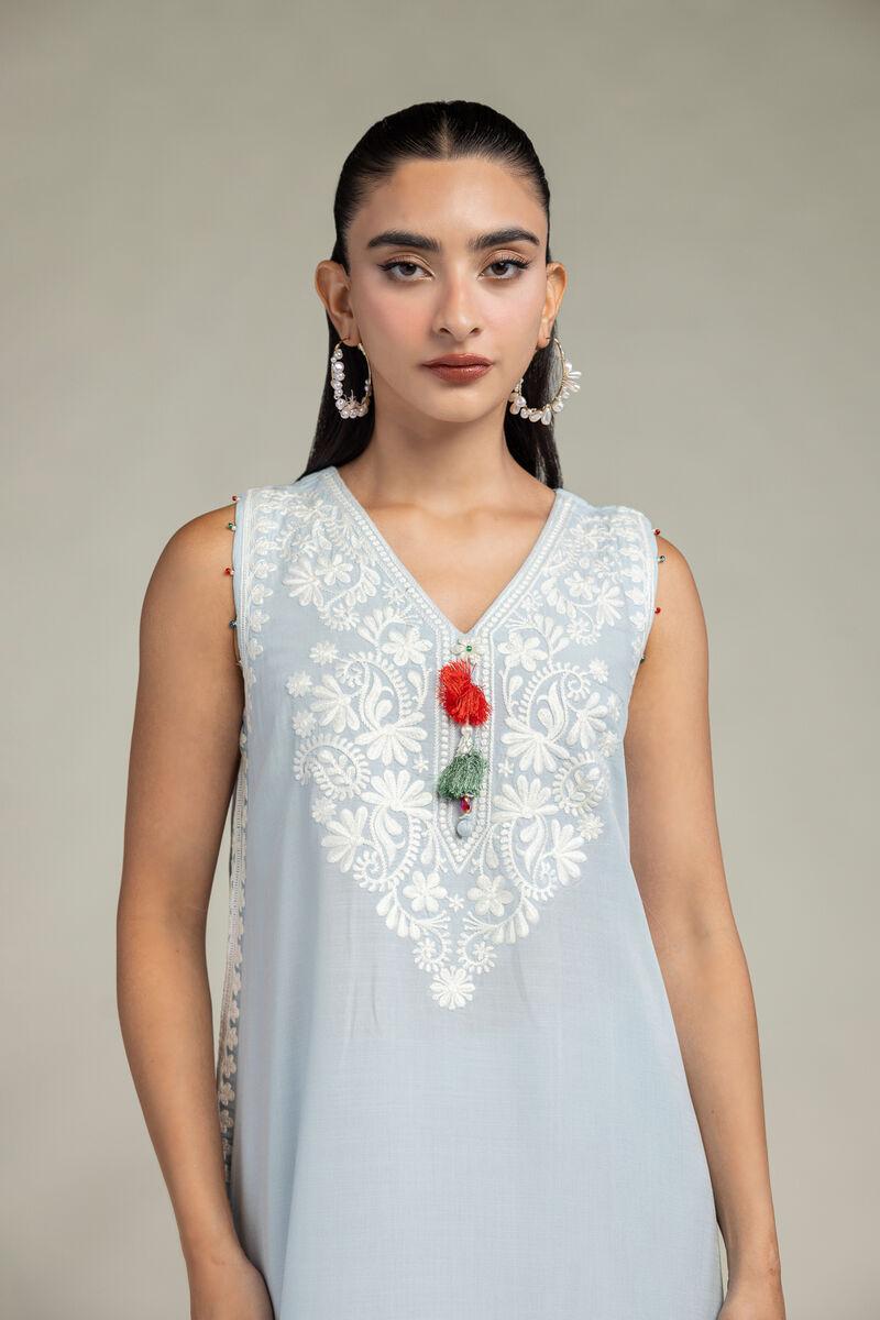 Sleeveless V-Neck Kurta
