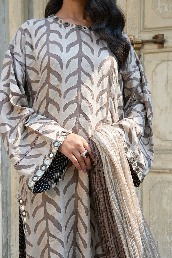 Reshmi Daastan-  Taupe