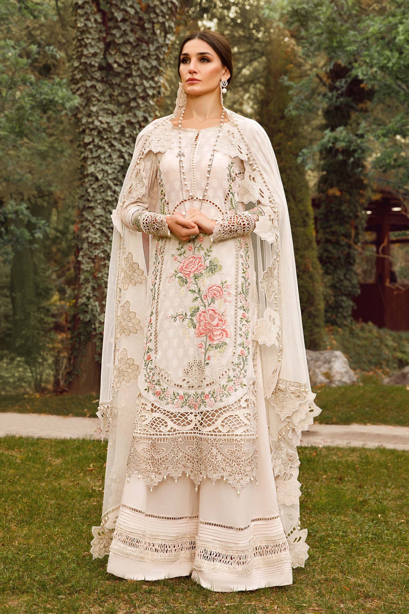 https://cdn.shopify.com/s/files/1/0620/8788/9062/products/2-AFront-2.jpg?v=1677148426