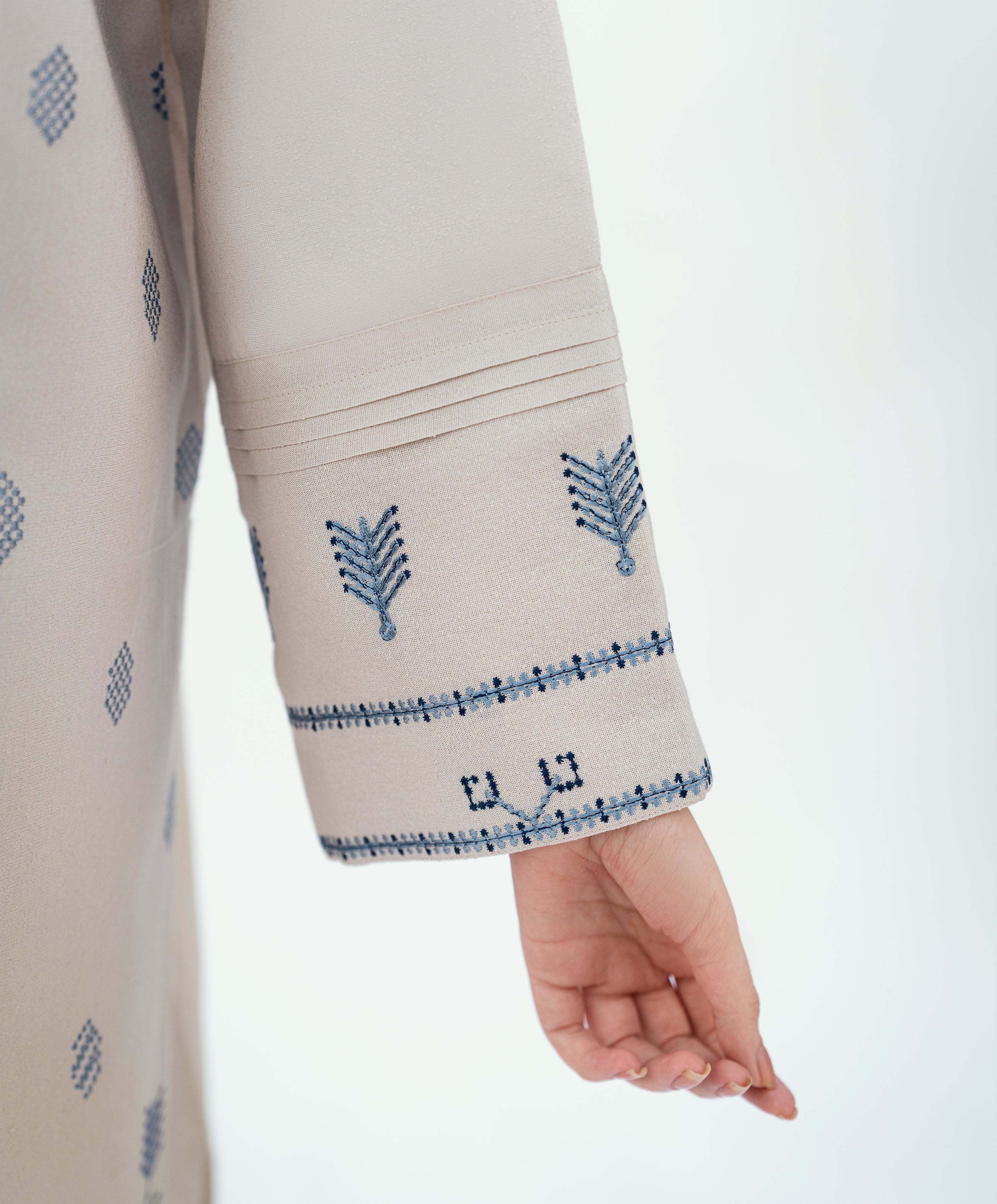 Ice Petal | 2 pc Stitched
