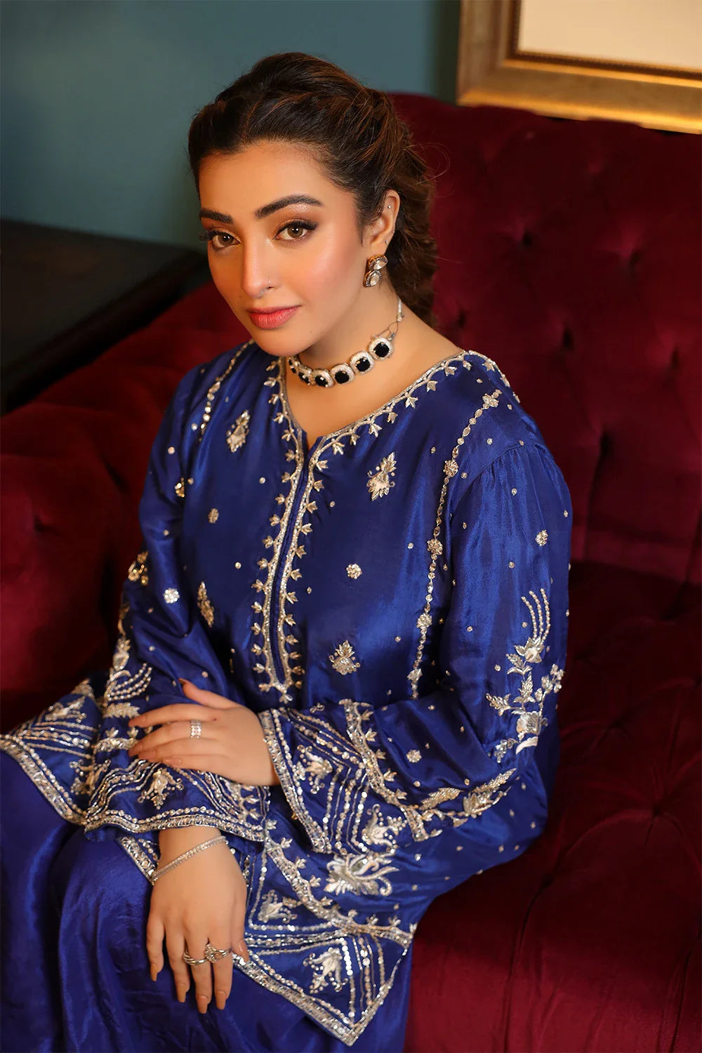https://cdn.shopify.com/s/files/1/0790/0672/8441/files/2016_laila4.webp?v=1768950451