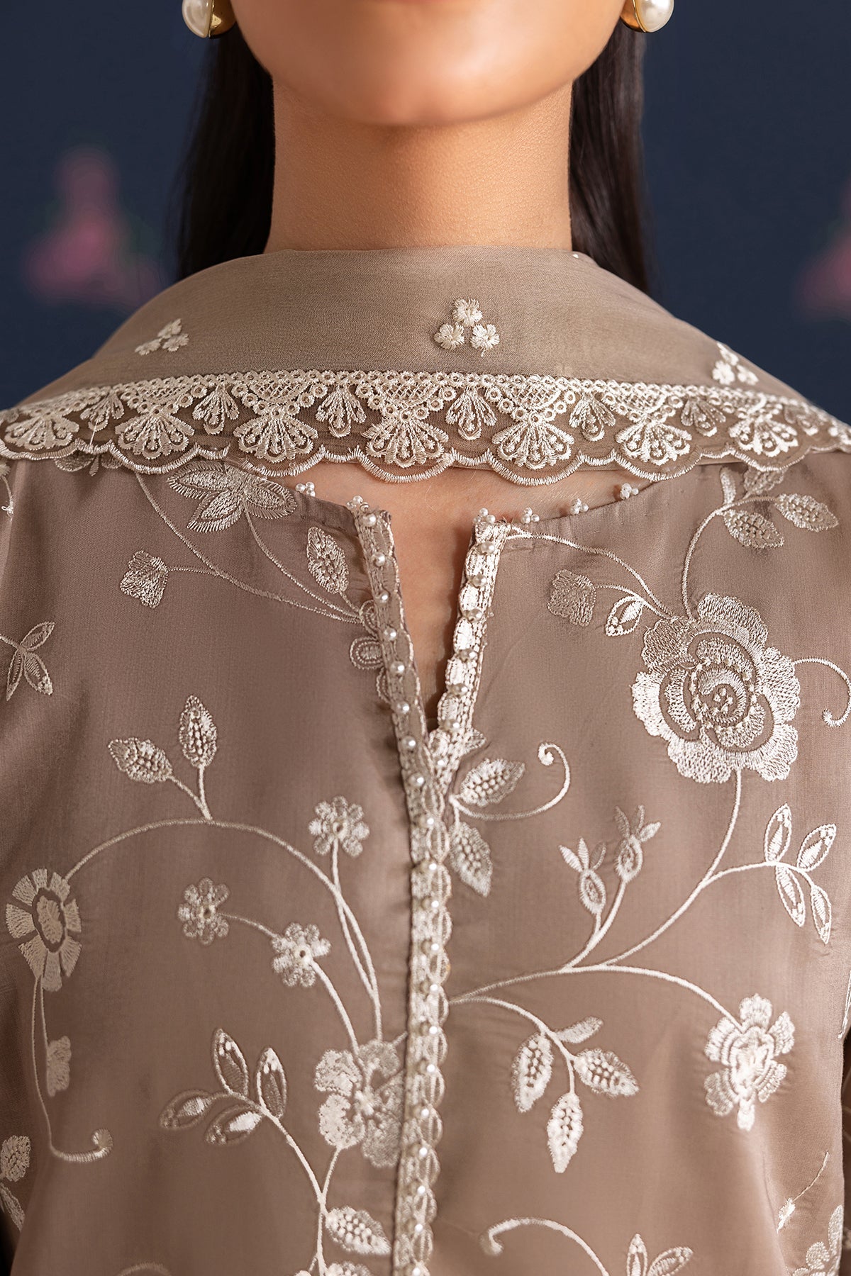 EMBROIDERED LAWN UF-4467