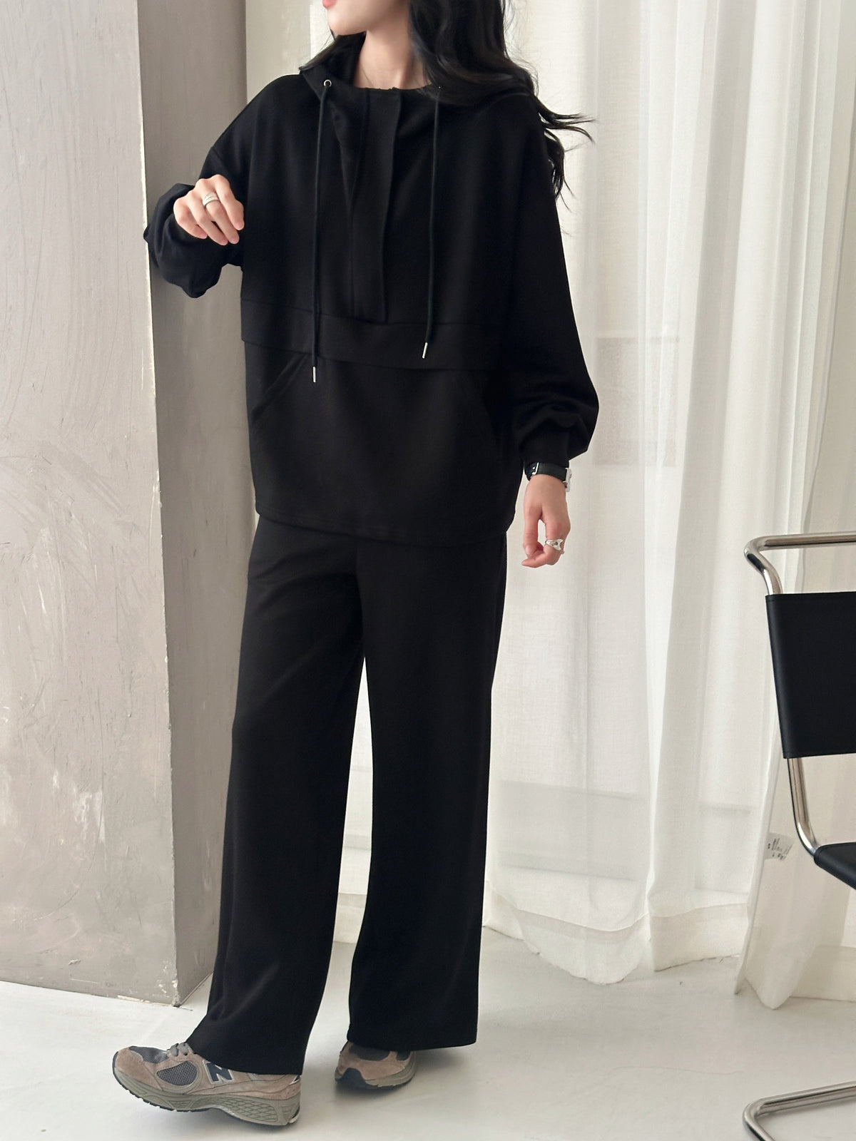 Lyla Modal Black Suit