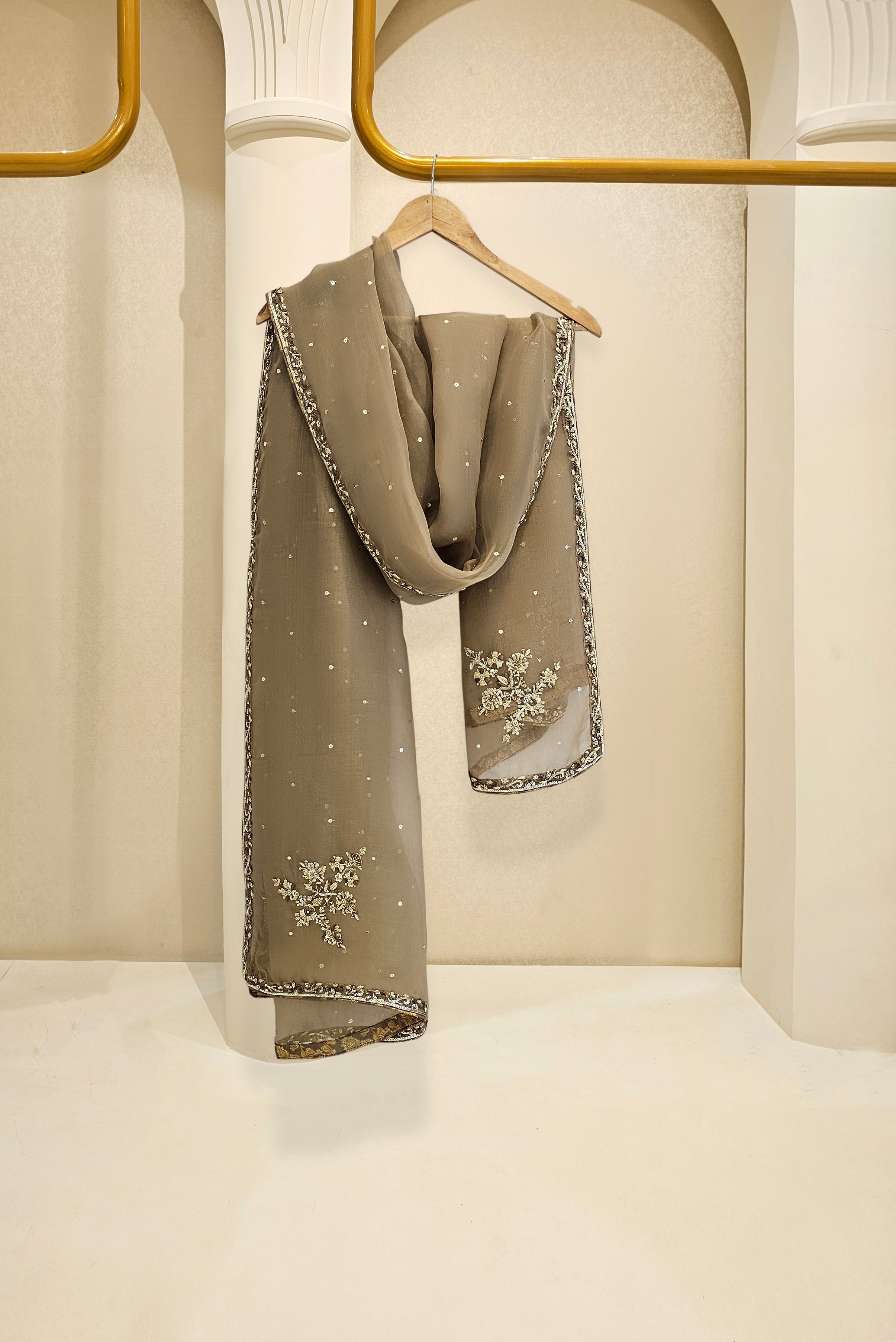 Heena ( Golden Brown )