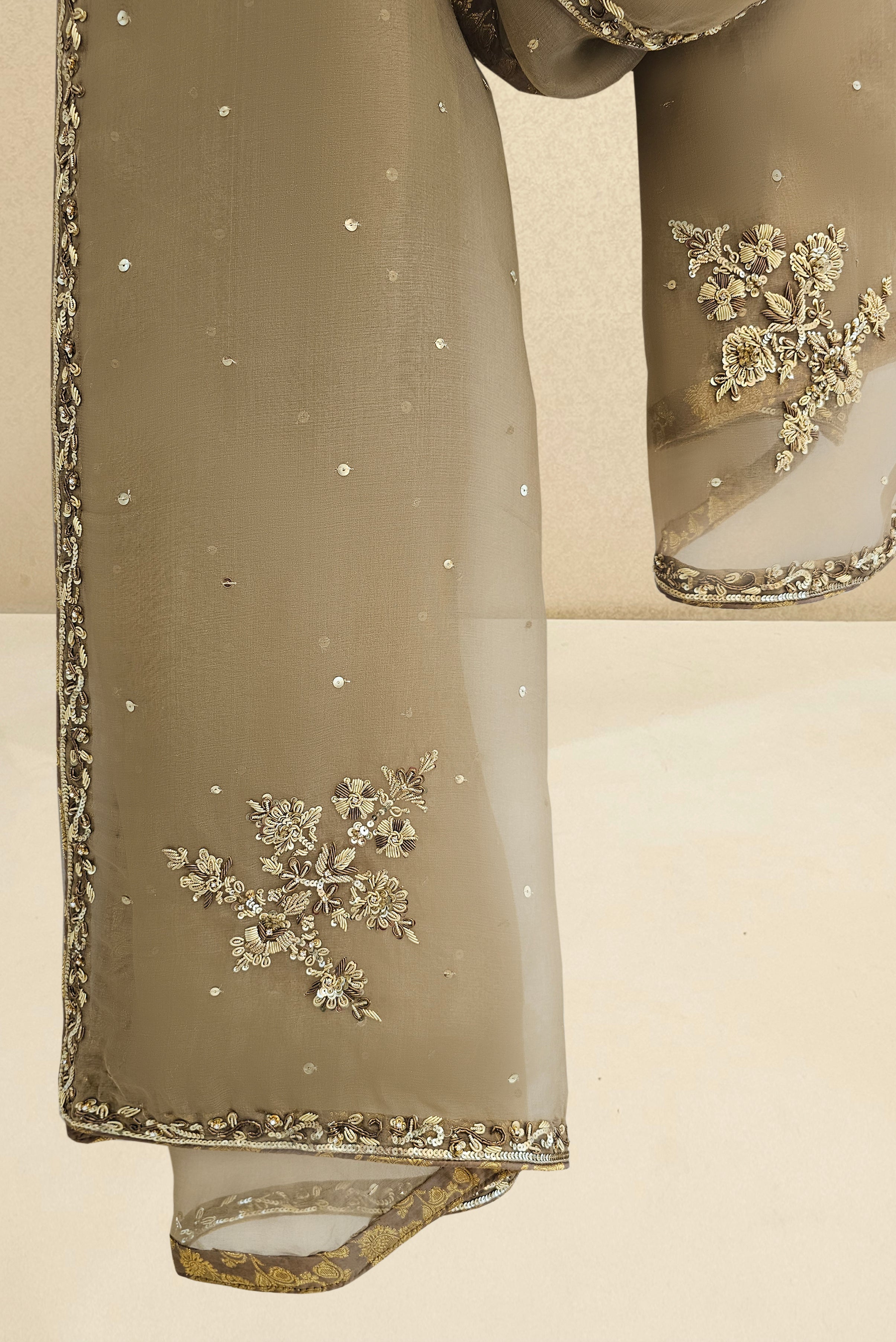 Heena ( Golden Brown )