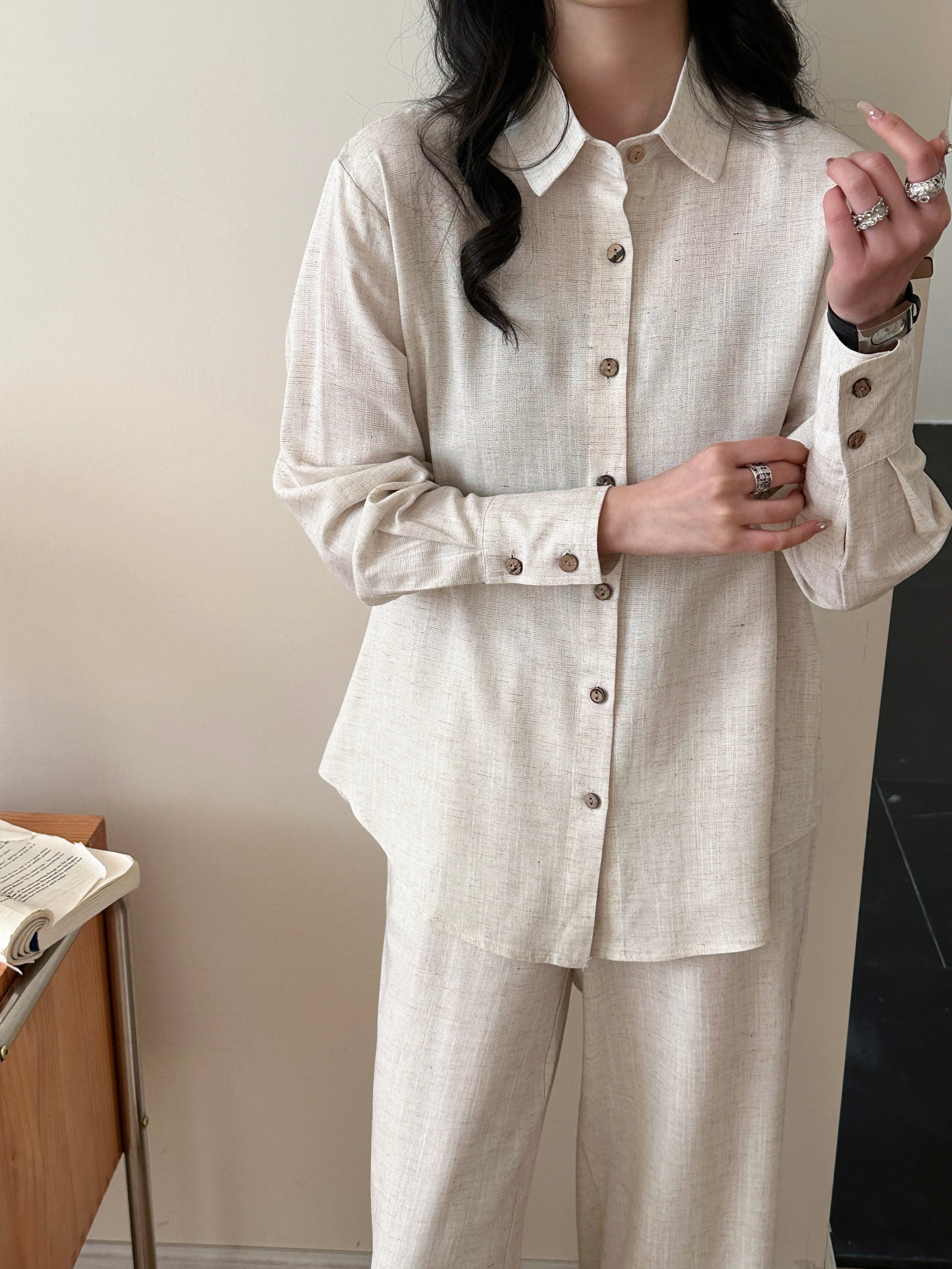 Panama Linen Suit with Buttons Oatmilk