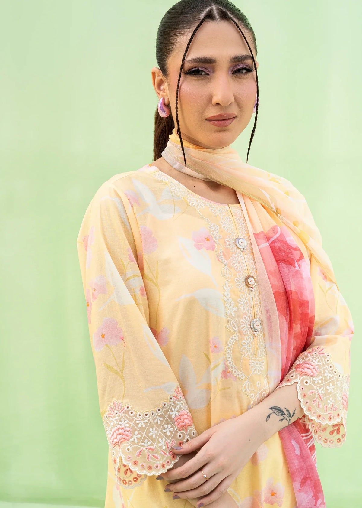 Cambric Kurta Set in Butter, floral white, cherry blossom pink