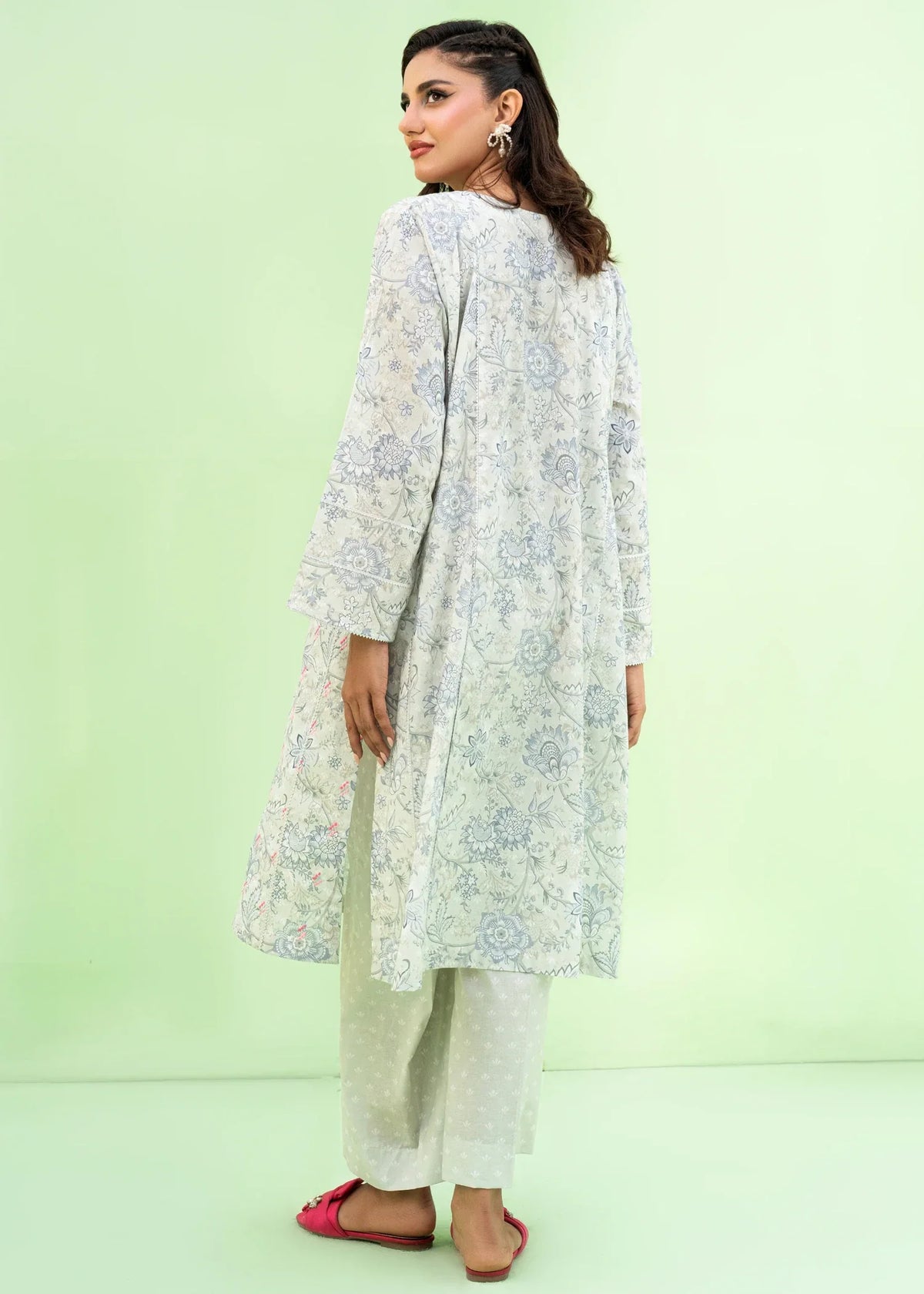 Cambric Kurta Set in Light grey