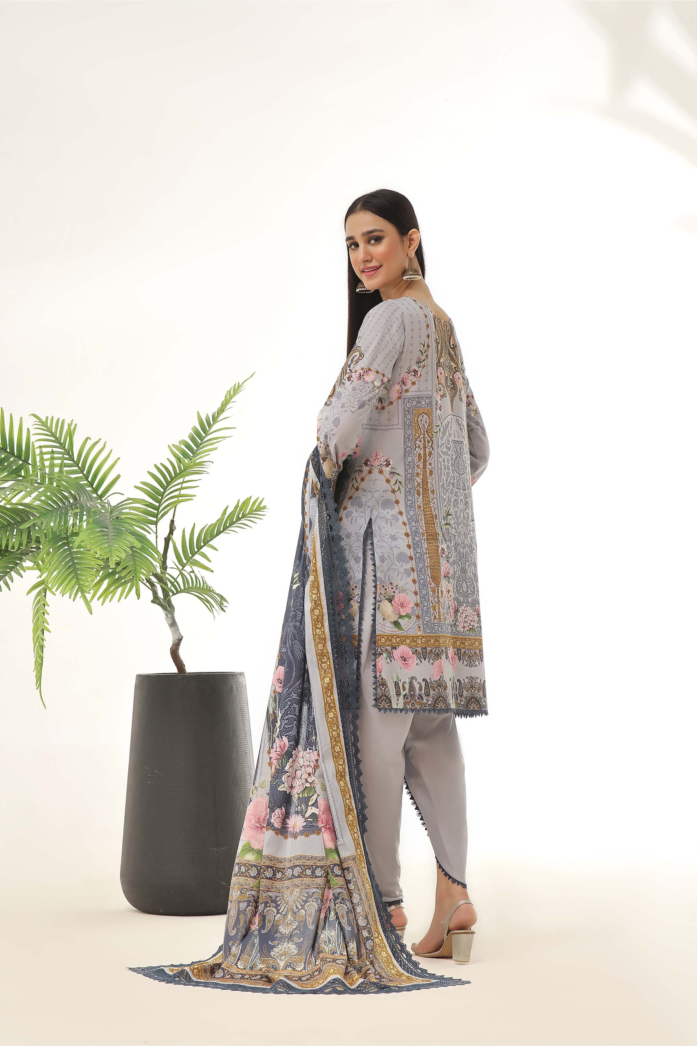 ROSHNI LAWN 20251000000023694