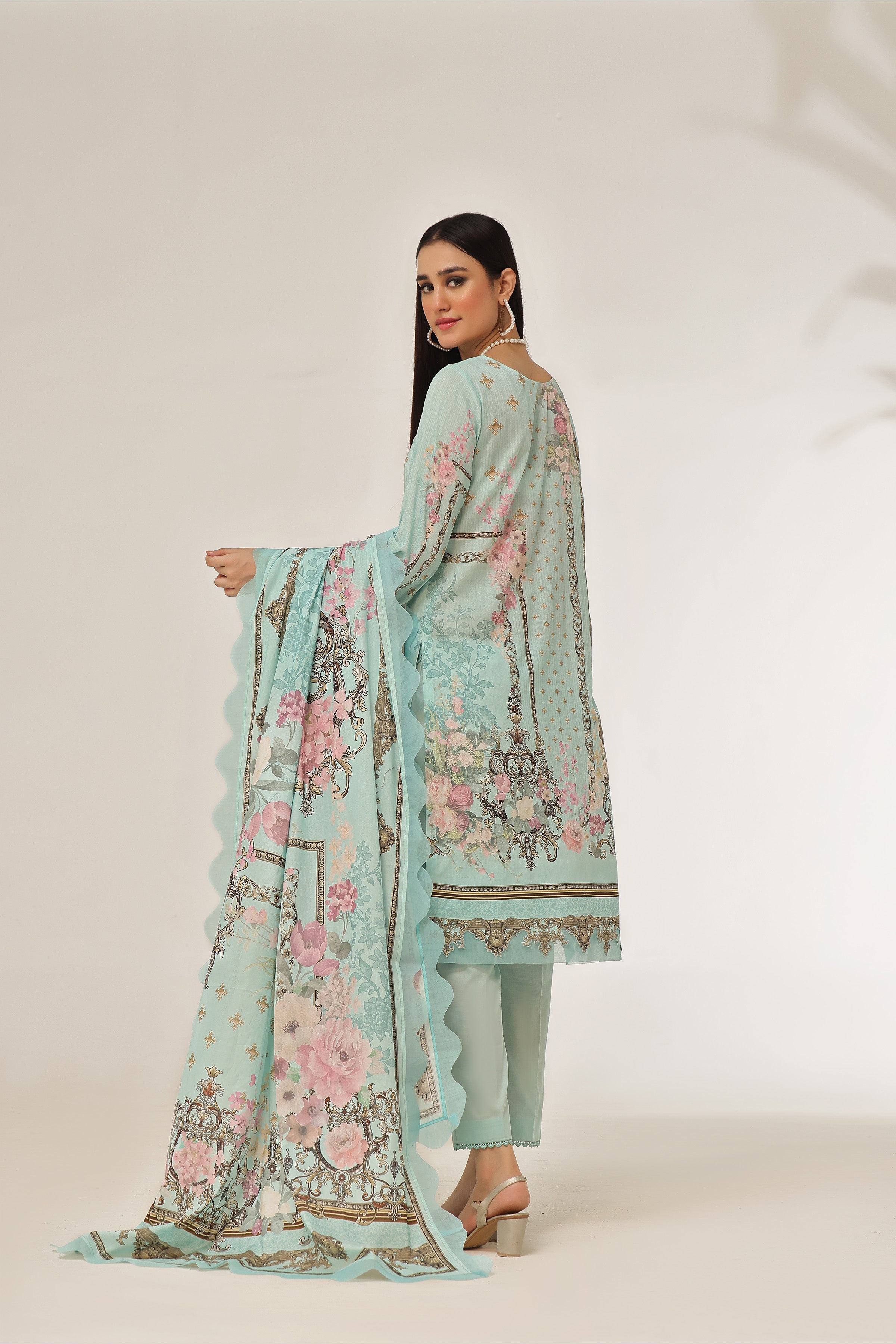 ROSHNI LAWN 20251000000023705