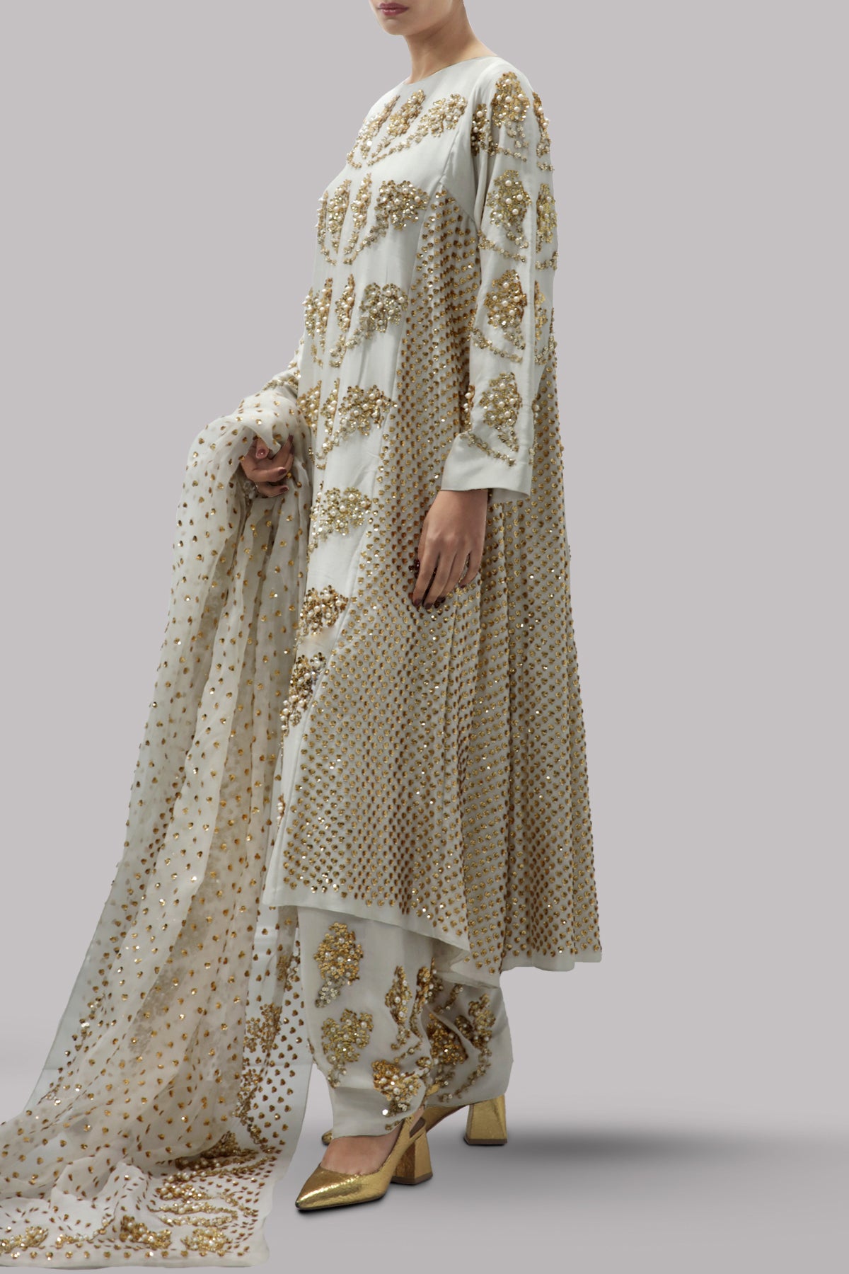 Egret Embellished Raw Silk Set
