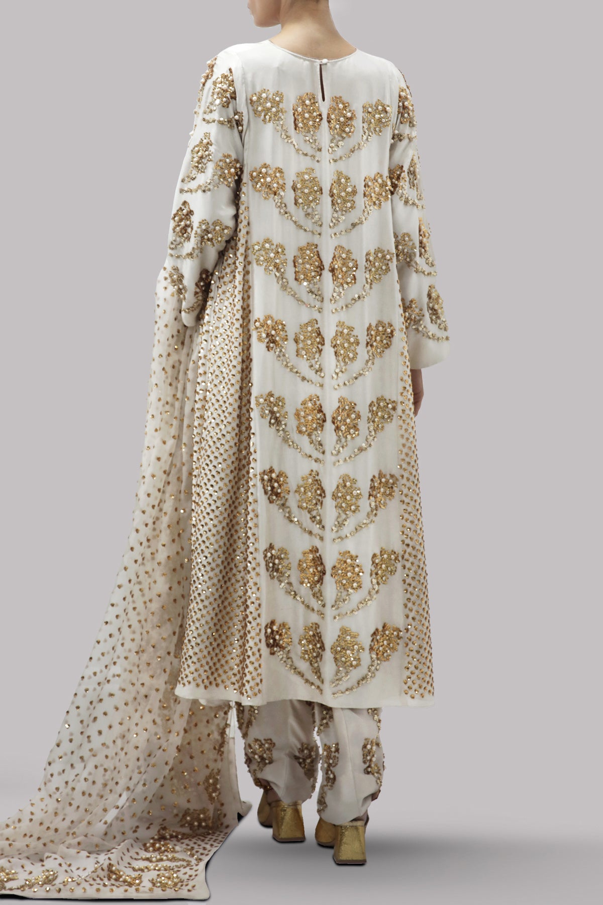 Egret Embellished Raw Silk Set