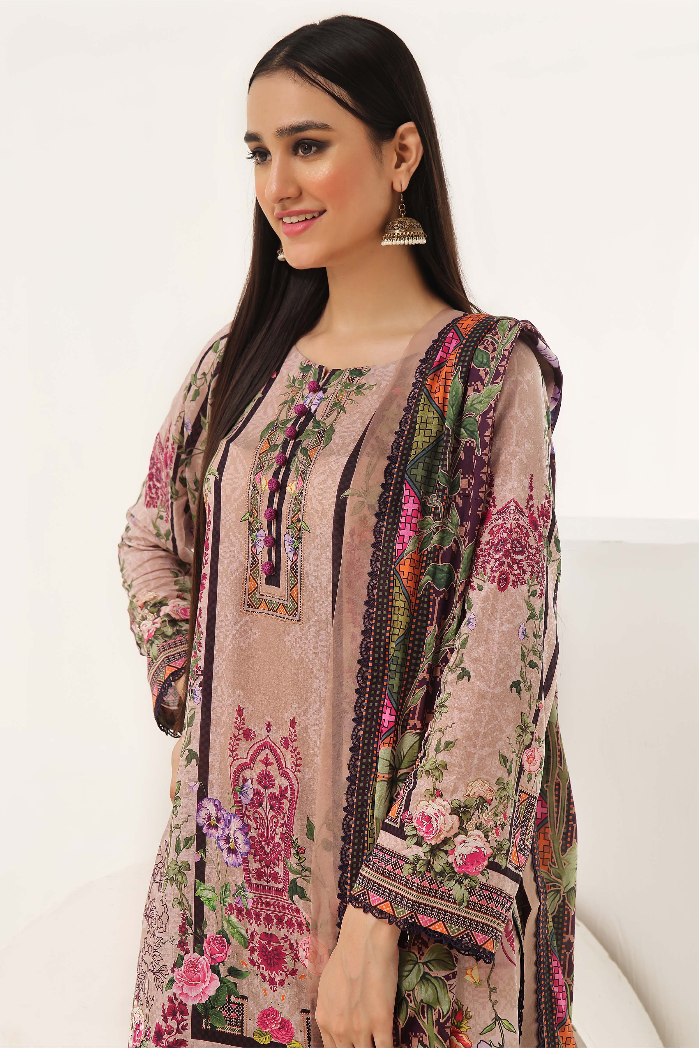 ROSHNI LAWN 20251000000023710