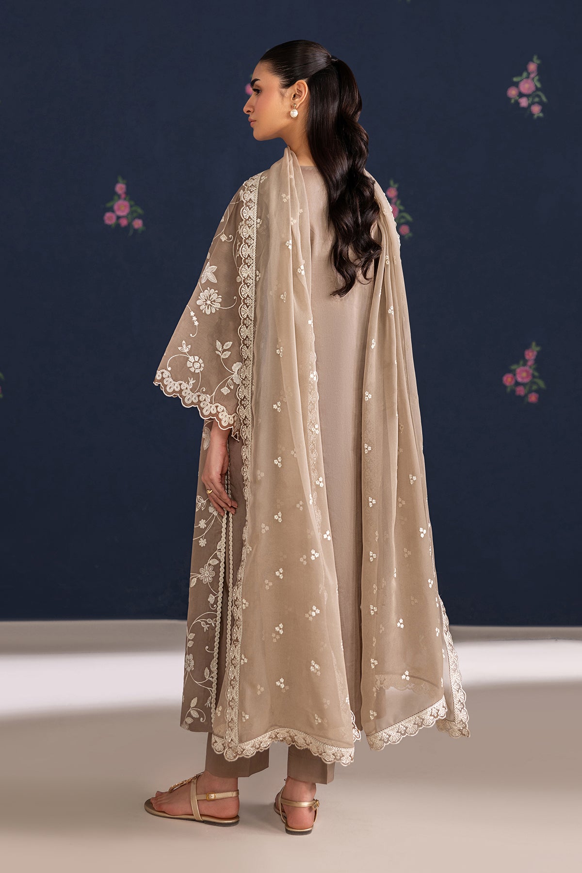 EMBROIDERED LAWN UF-4467