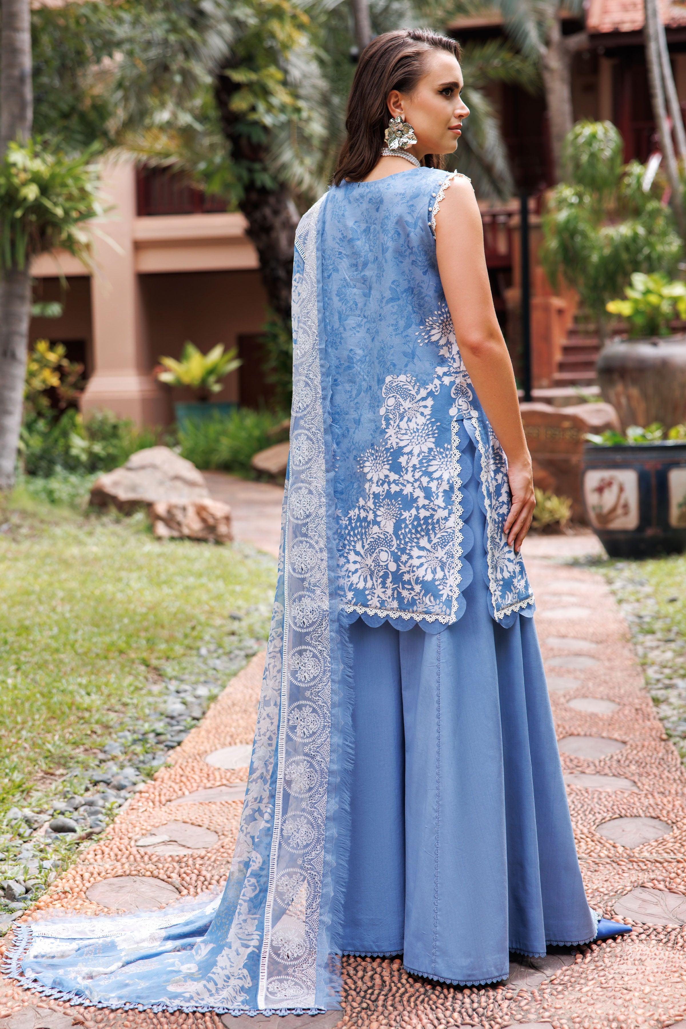 NEEDLE WONDER (COTTON SATIN)