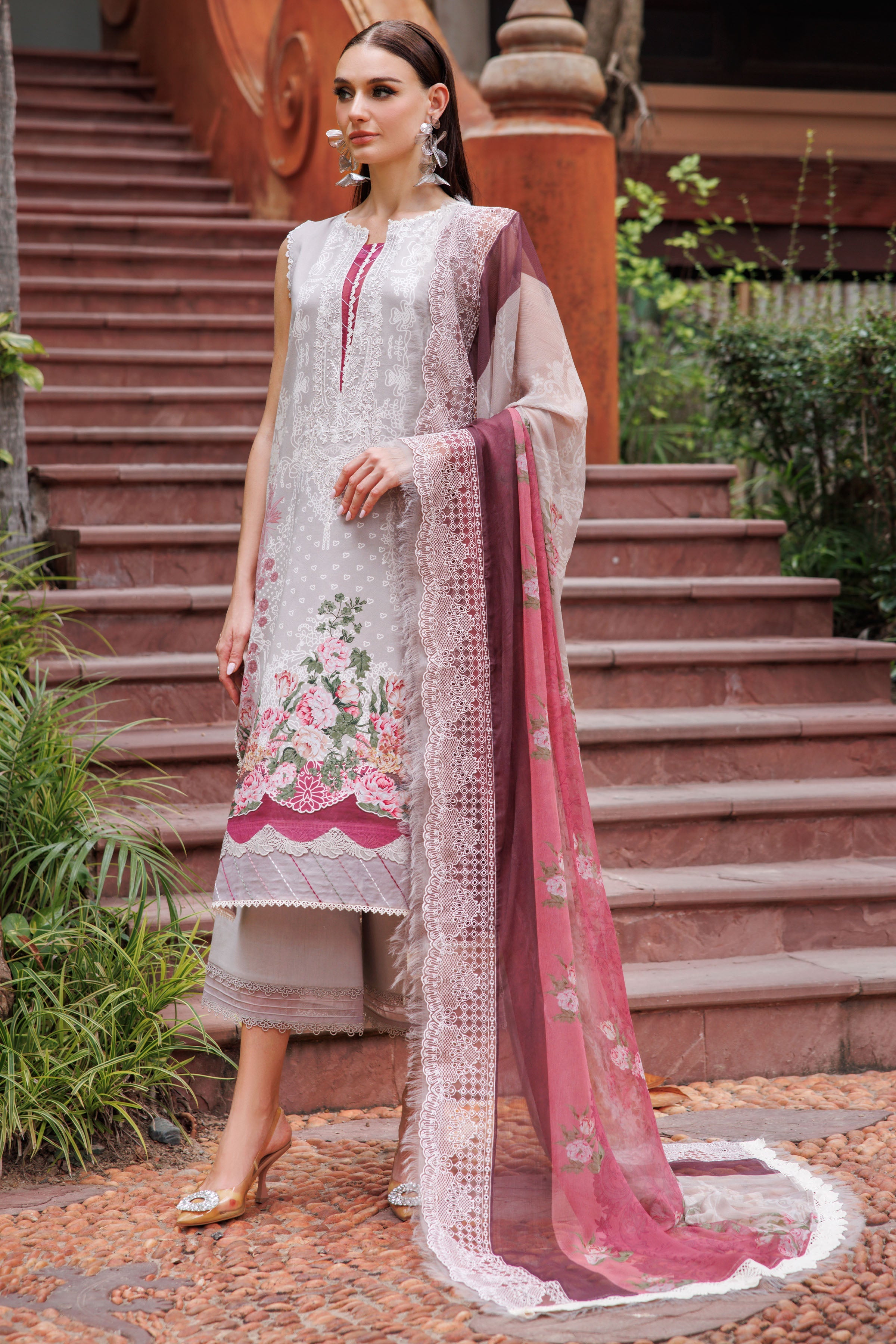 NEEDLE WONDER (COTTON SATIN)