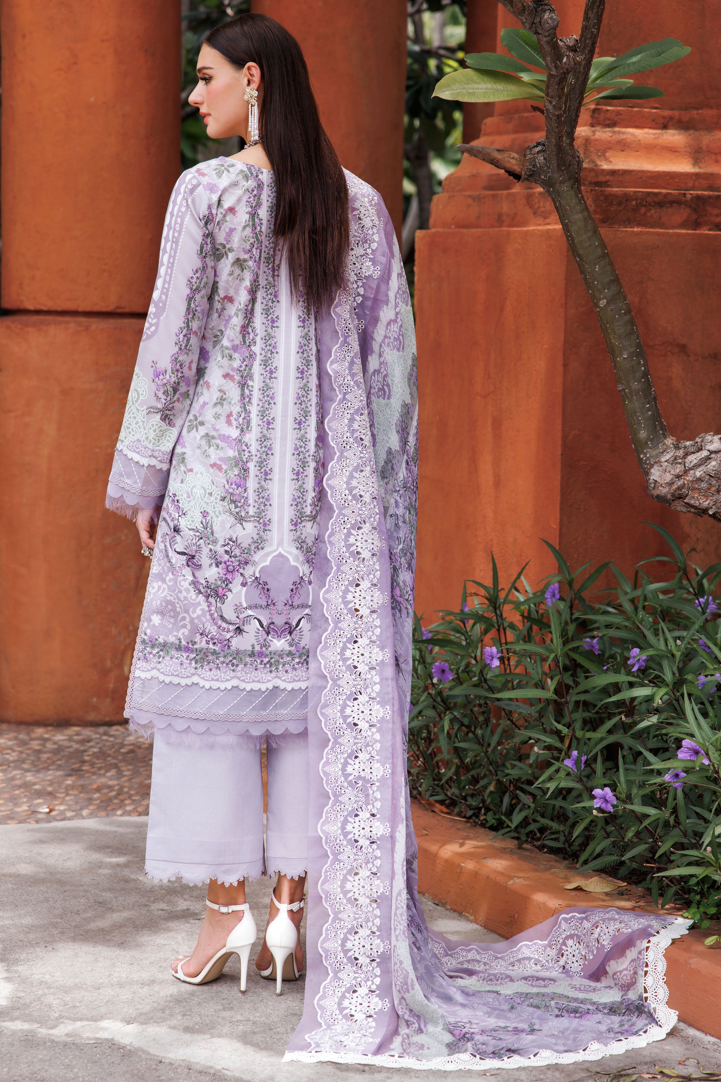 NEEDLE WONDER (COTTON SATIN)