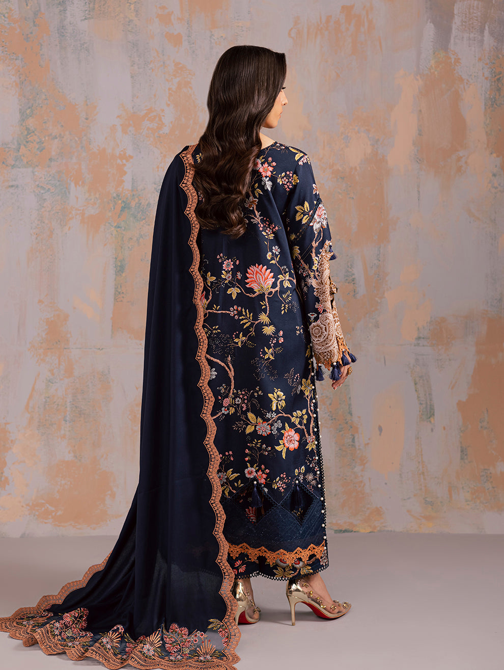 FLORA LINEN SHAWL COLLECTION