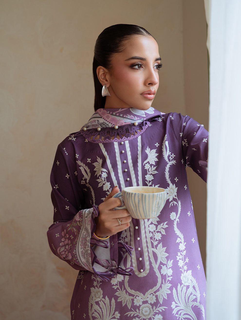 https://cdn.shopify.com/s/files/1/0507/5229/1000/files/20879_A_3.jpg?v=1758549489