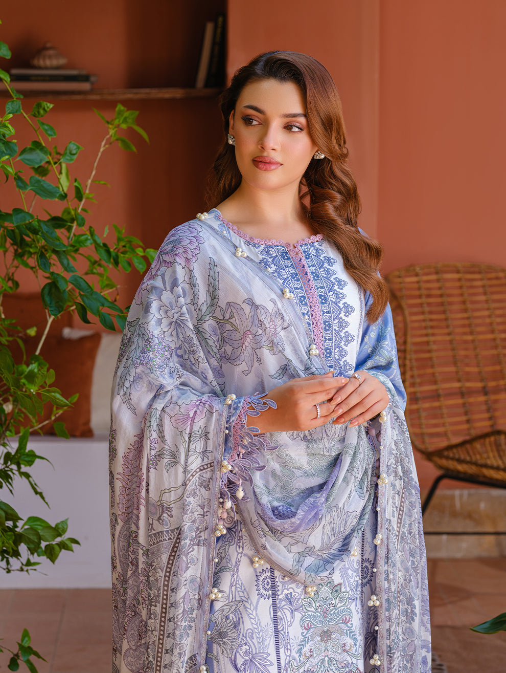 URBANE EMBROIDERED CAMBRIC 251000000024031
