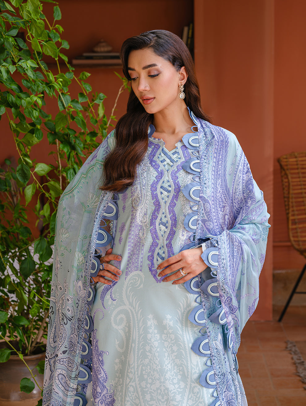 URBANE EMBROIDERED CAMBRIC 251000000024032