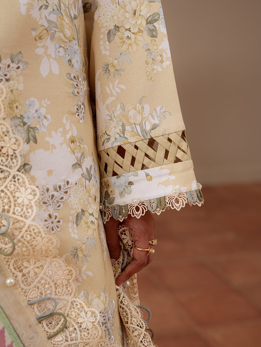 LUMEA EMBROIDERED CAMBRIC 2025