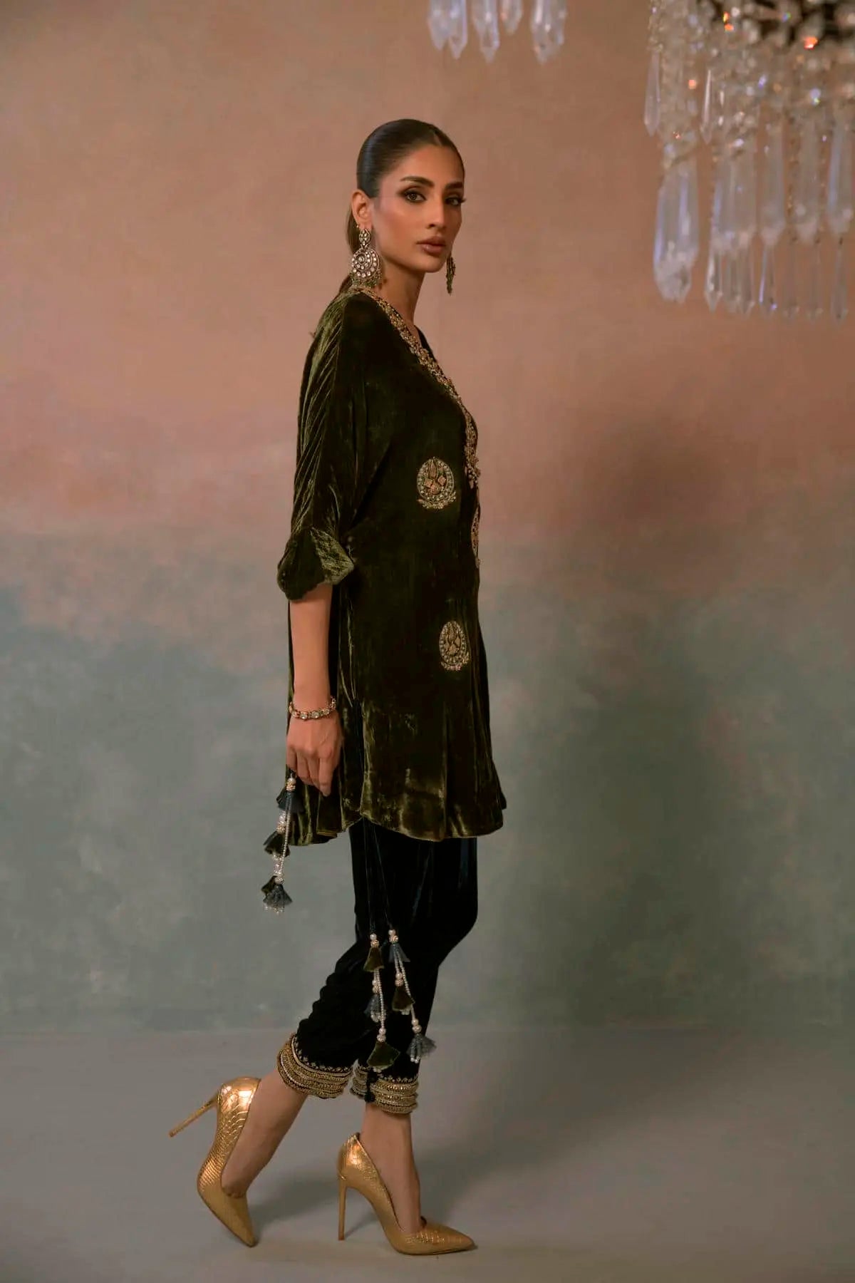 Velvet '25 - Raging Olive