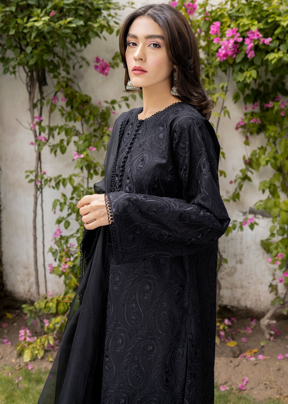 Black Paisley