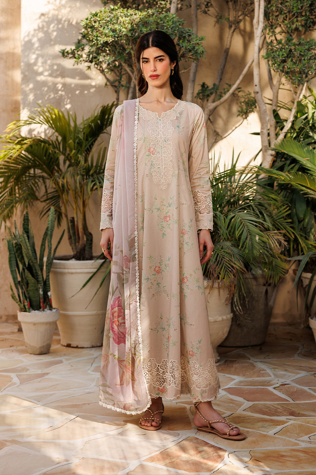 UE-673 Printed Lawn
