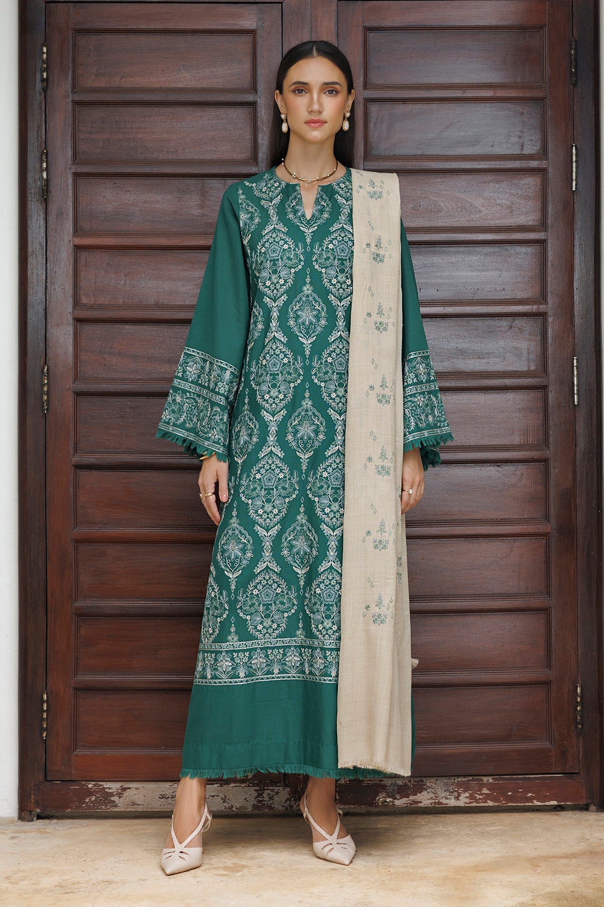 EMBROIDERED KHADDAR SF-4586