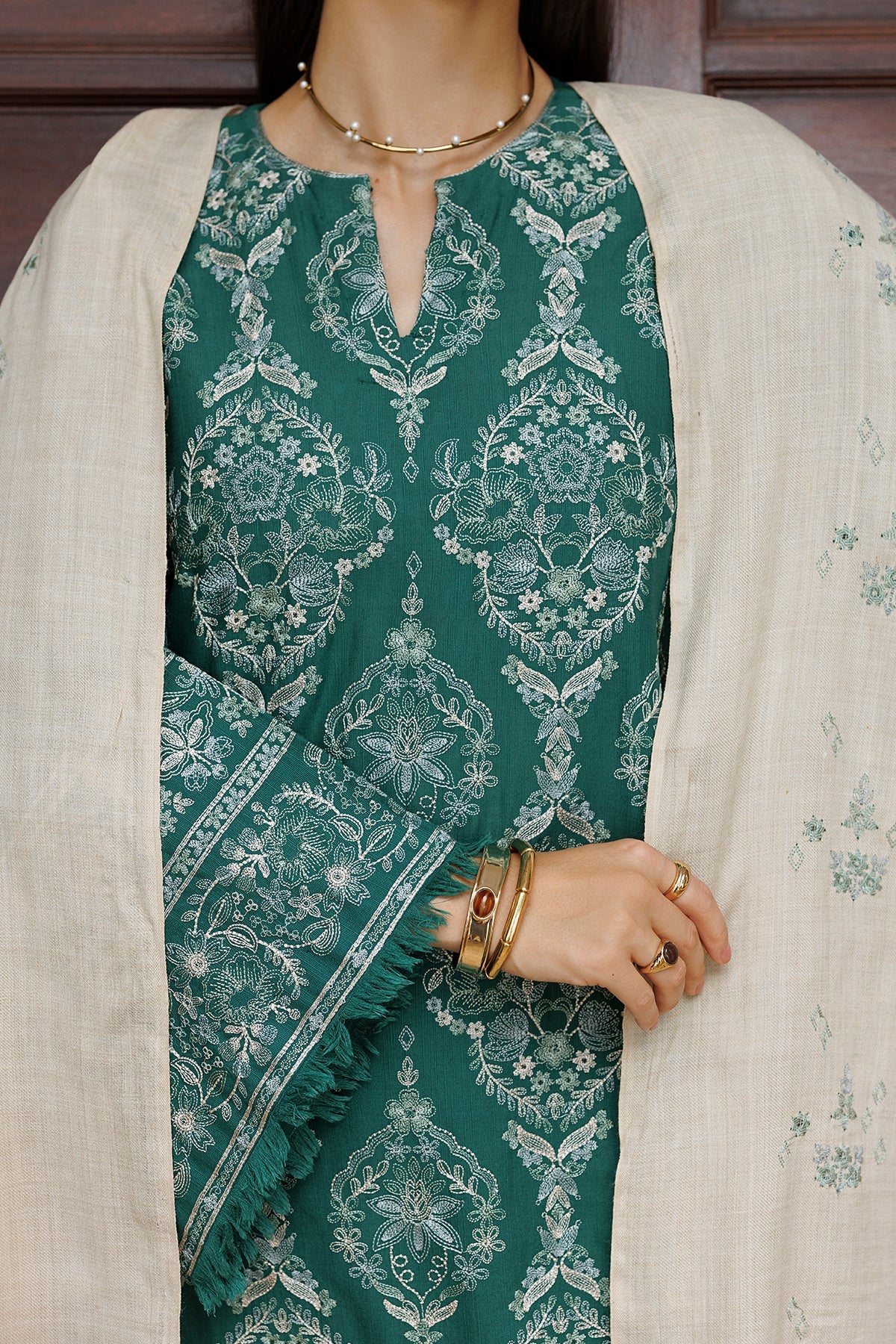 EMBROIDERED KHADDAR SF-4586