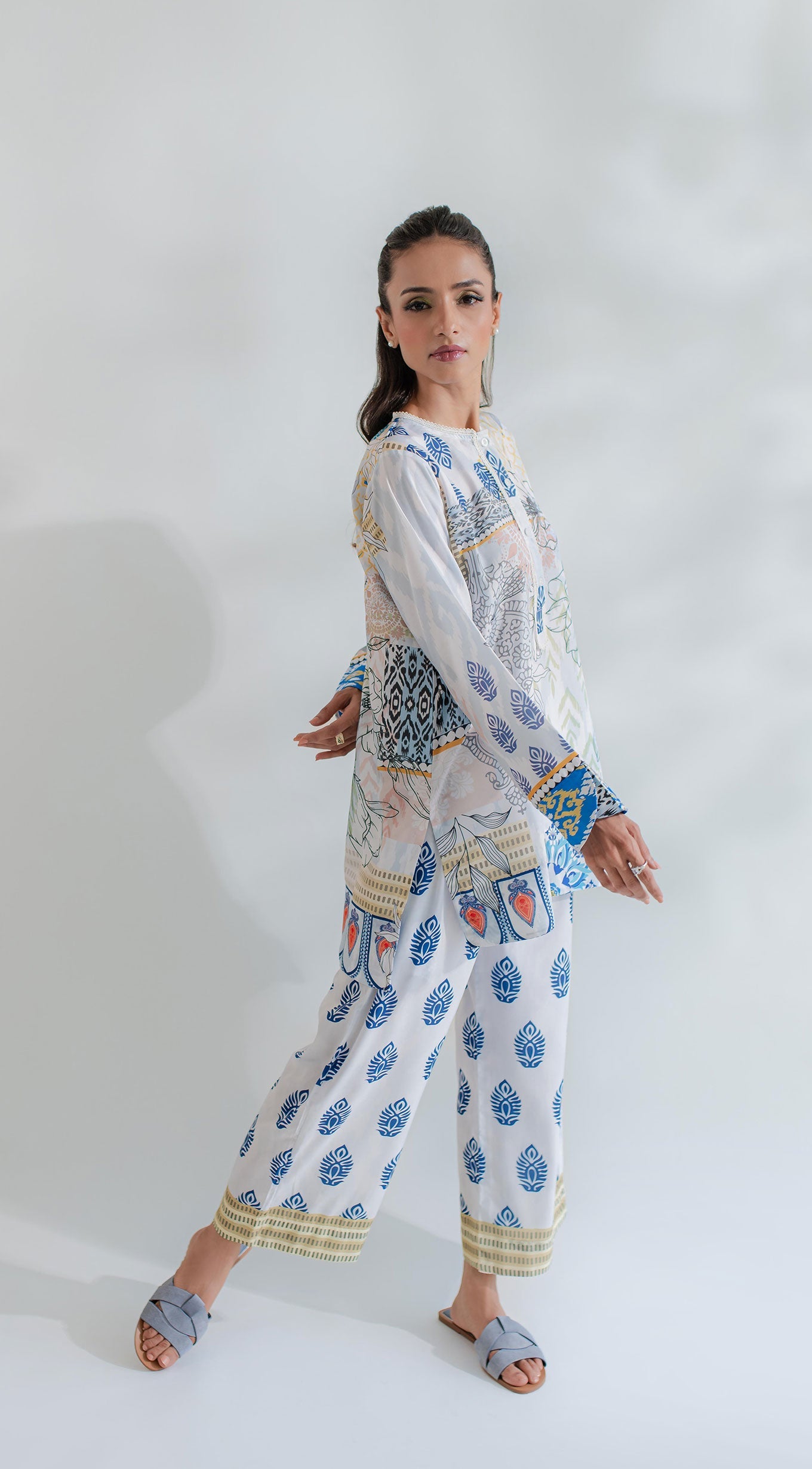 https://cdn.shopify.com/s/files/1/0654/4313/5706/files/21_2b11b9d1-b2a9-4a4d-9fab-9290a7e46a4e.jpg?v=1726042561