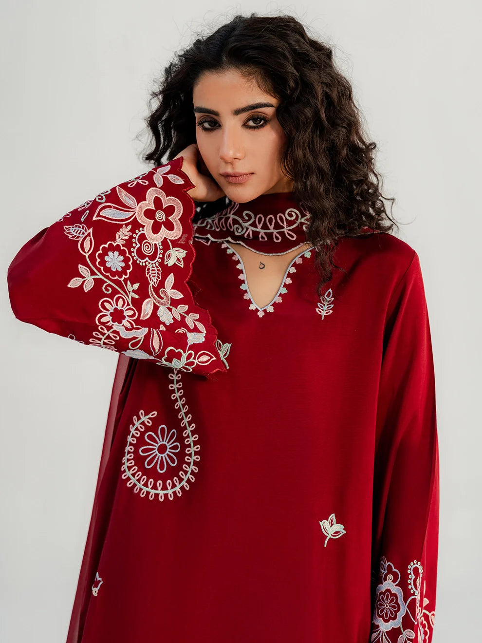 Crimson Bloom - 3pcs Rawsilk Ensemble