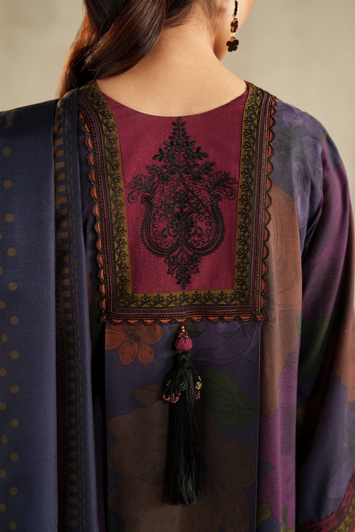 EMBROIDERED VISCOSE SF-4325