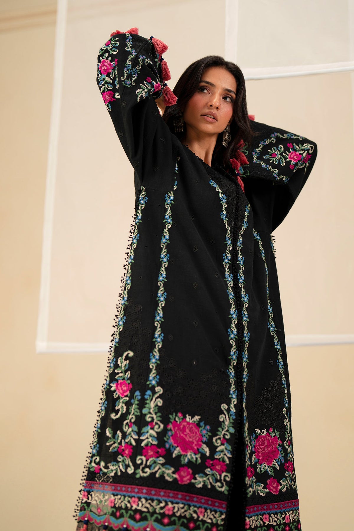 EMBROIDERED SUIT (E0787/203/902)