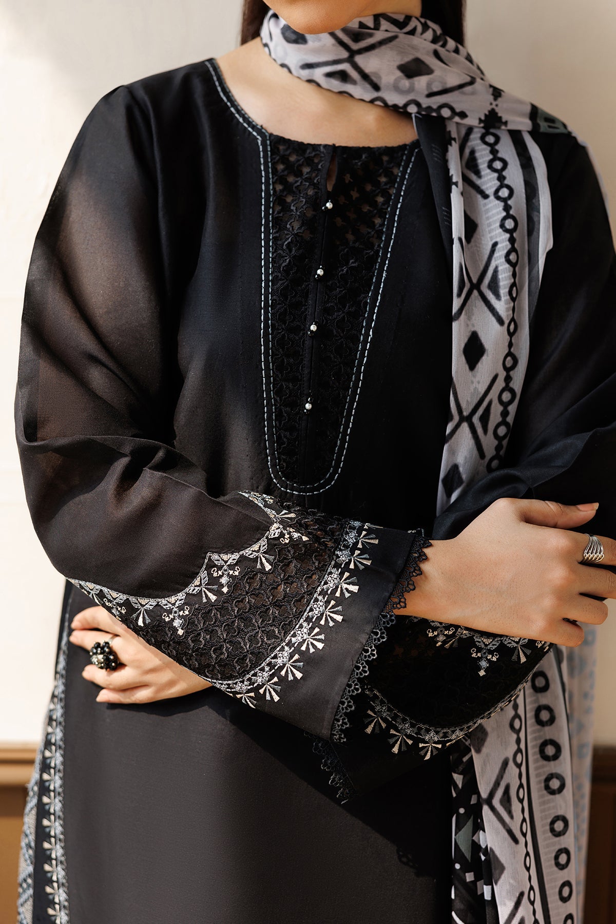 EMBROIDERED LAWN PR-1366